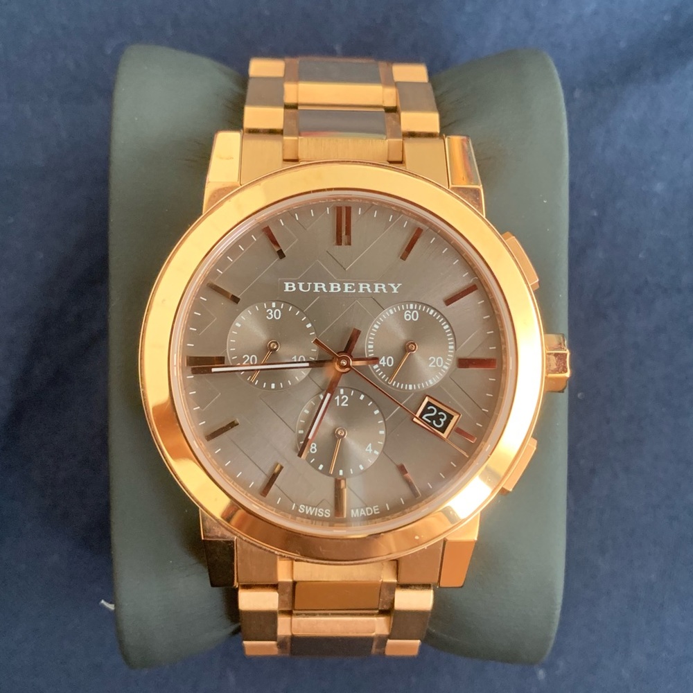 Burberry The City Rose Gold-Tone Unisex Watch